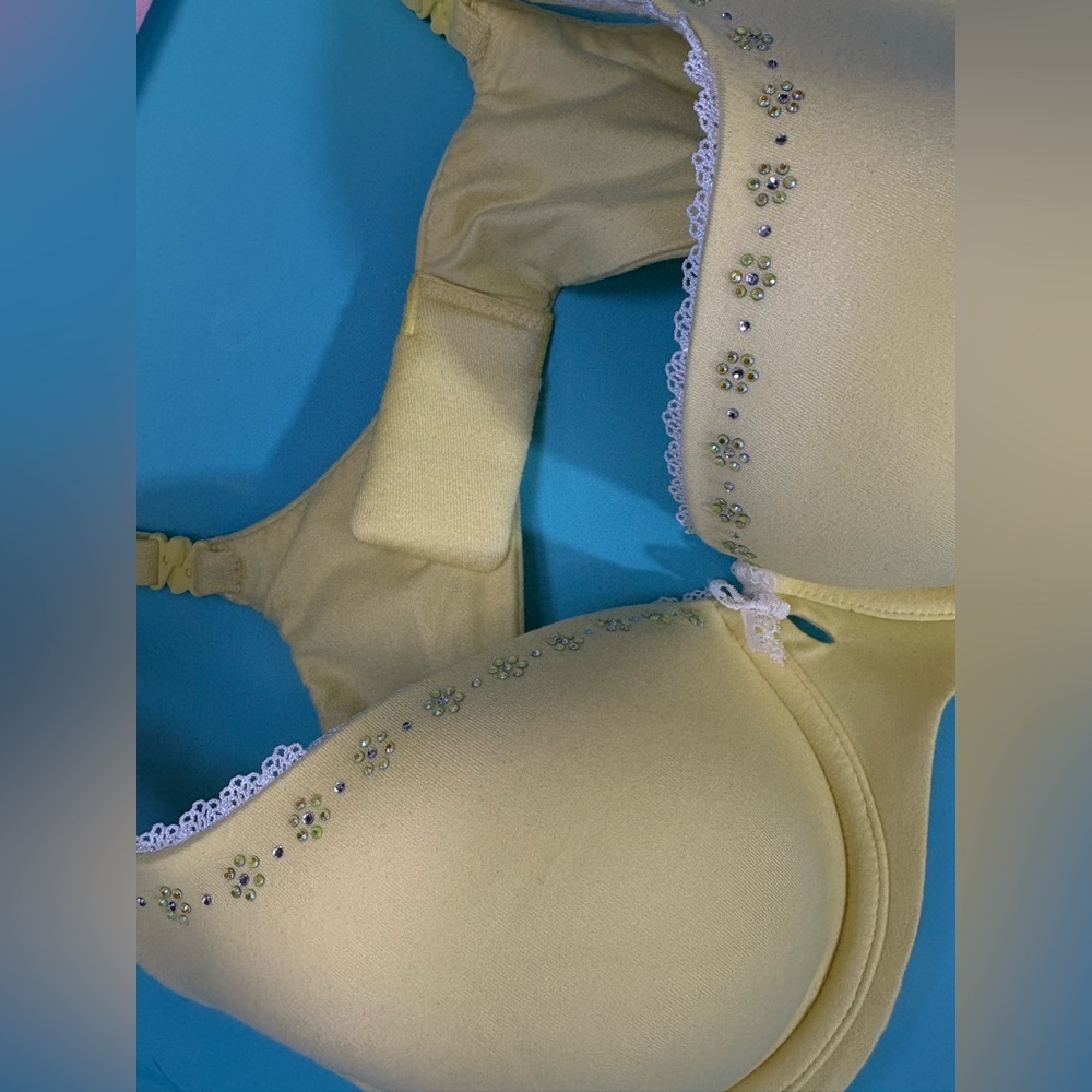 Victoria's Secret Yellow Bra with Lace and Embellishments
